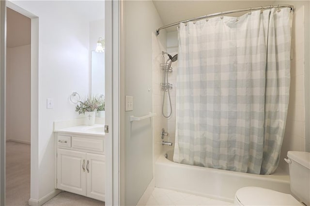 full bathroom featuring vanity, toilet, and shower / bath combo with shower curtain