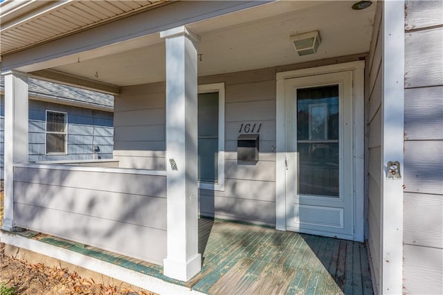 view of property entrance