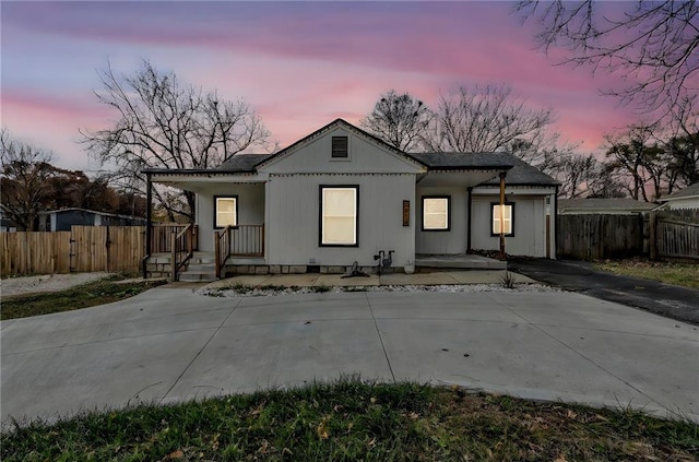 view of front of home featuring a porch