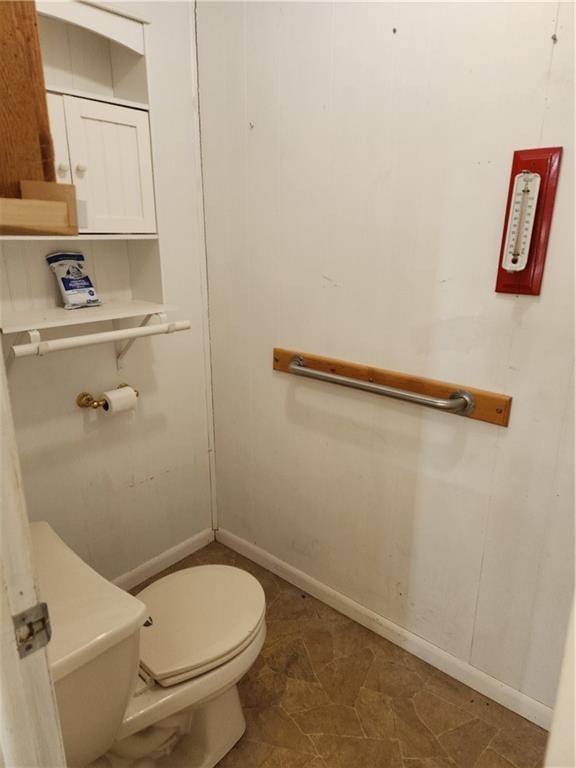 bathroom with toilet