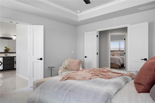 1516 NW 106th St, Kansas City, MO 64155 - bedroom featuring visible vents, crown molding, baseboards, and a ceiling fan