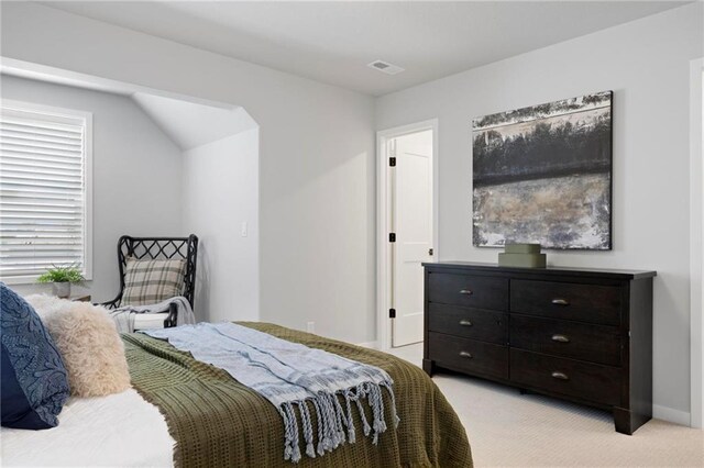 1516 NW 106th St, Kansas City, MO 64155 - bedroom with light colored carpet, baseboards, and visible vents