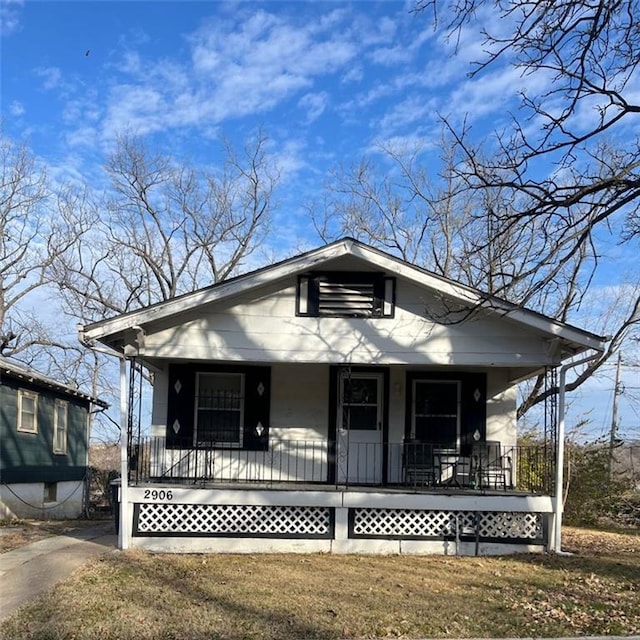 bungalow featuring a porch