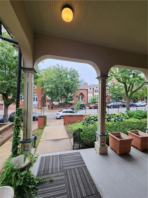 1070 Washington St, Kansas City, MO 64105 - photo 2