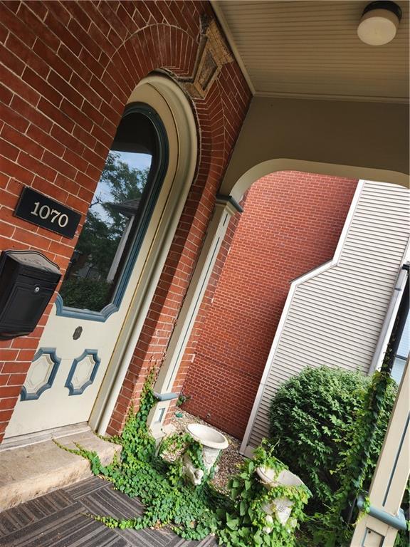 1070 Washington St, Kansas City, MO 64105 - photo 4