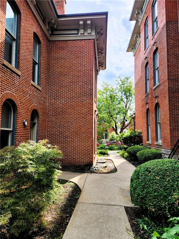 1070 Washington St, Kansas City, MO 64105 - photo 21