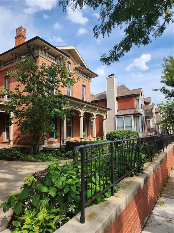 1070 Washington St, Kansas City, MO 64105 - photo 28