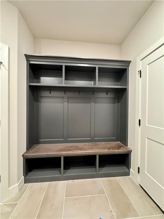 7719 NE 103rd Ter, Kansas City, MO 64157 - mudroom with baseboards