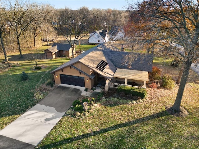 view of front of house with a front yard