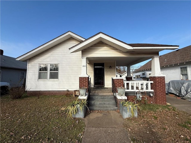 view of front of property featuring a porch