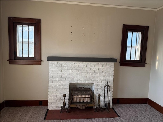 details featuring carpet floors and ornamental molding