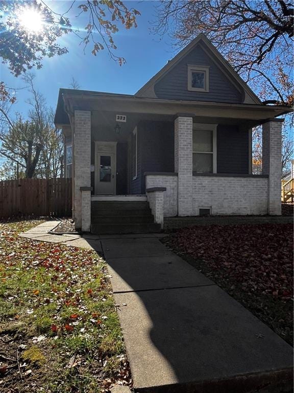 view of front of house with covered porch