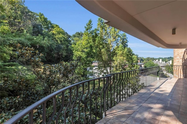 433 Ward Pkwy Unit 3S, Kansas City, MO 64112 - view of balcony