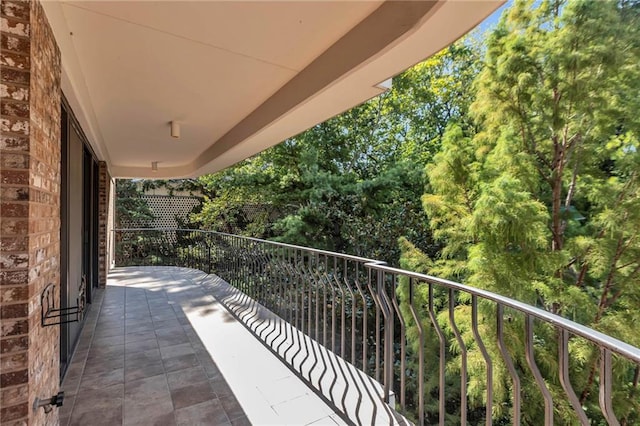 433 Ward Pkwy Unit 3S, Kansas City, MO 64112 - view of balcony