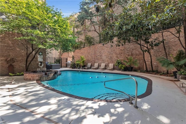 433 Ward Pkwy Unit 3S, Kansas City, MO 64112 - view of pool with a patio area