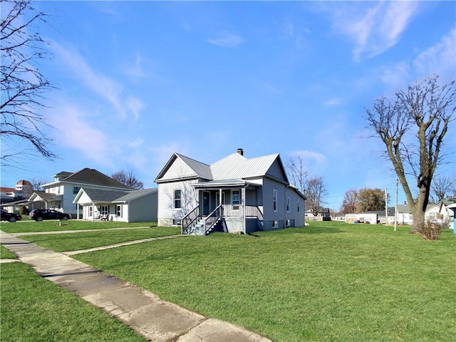 view of front of house with a front yard