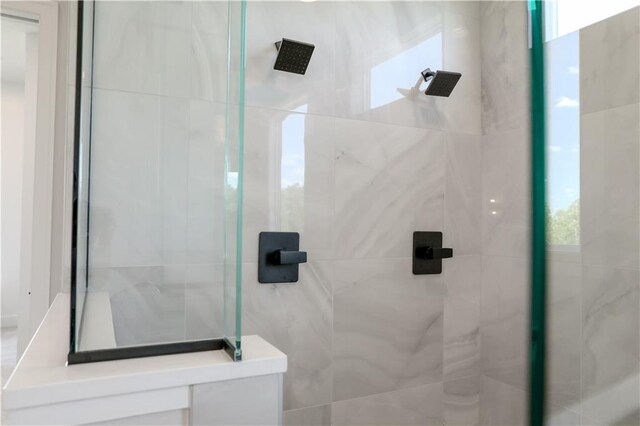 21513 W 80th Ter, Shawnee, KS 66220 - bathroom with a shower stall