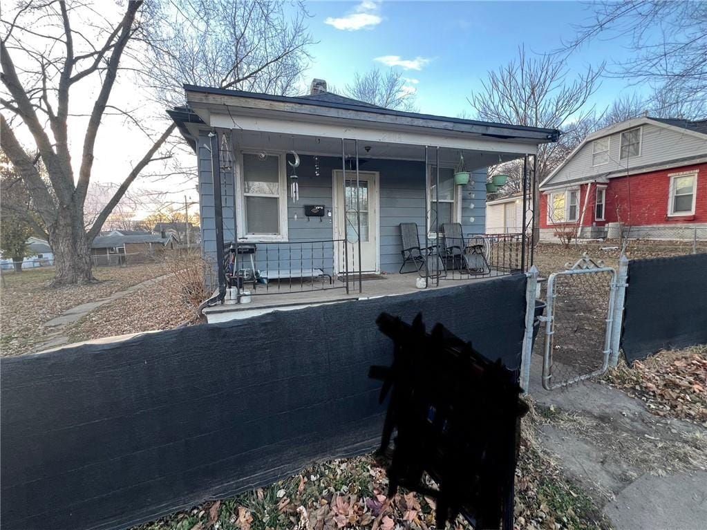 bungalow with a porch