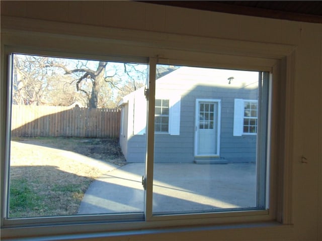 doorway to outside with a healthy amount of sunlight