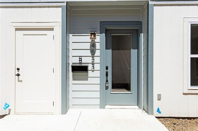 view of entrance to property
