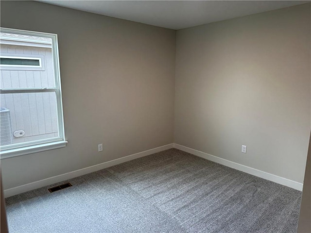 17752 Houston St, Gardner, KS 66030 - unfurnished room featuring carpet flooring and baseboards