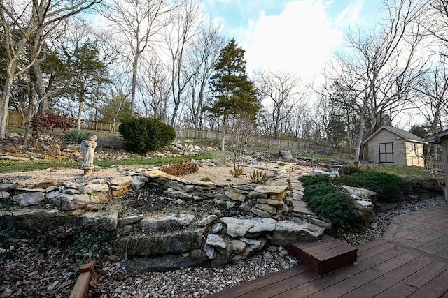 view of yard with a shed