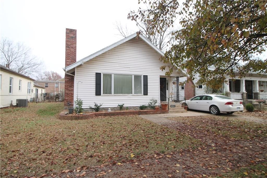 bungalow-style home with central AC