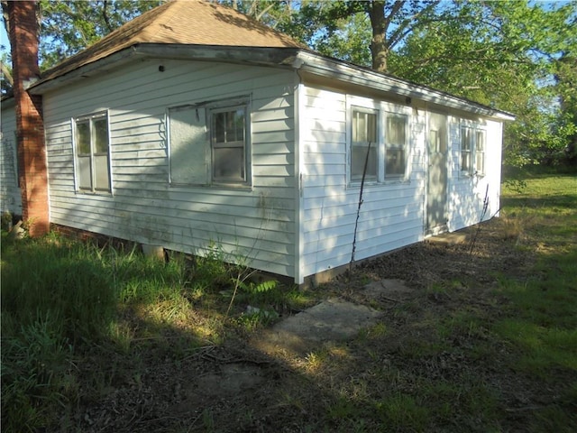 view of home's exterior