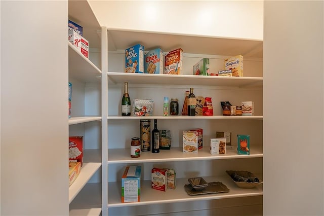 14608 Aspen Cir, Basehor, KS 66007 - view of pantry