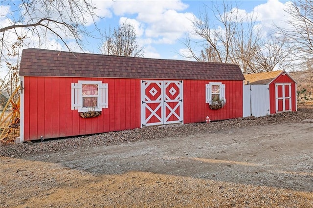 view of outdoor structure