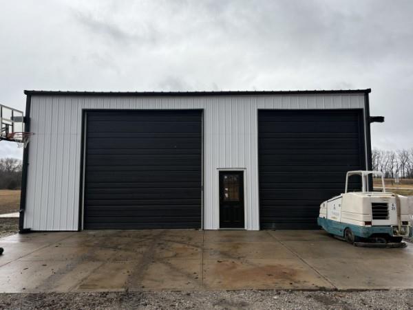 view of detached garage