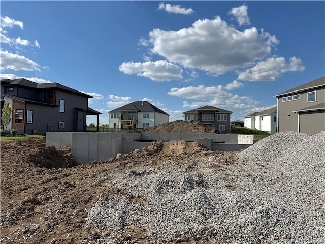13450 W 179th Ter, Overland Park, KS 66013 - view of yard with a residential view