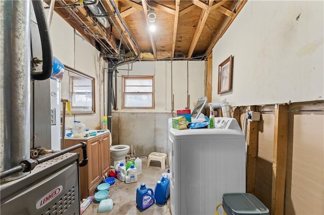 laundry room with laundry area and independent washer and dryer