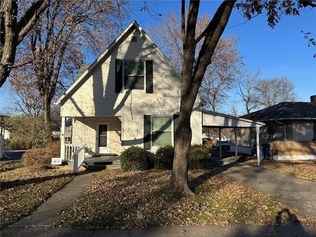 view of front of home