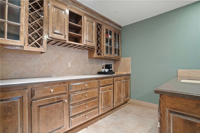 kitchen featuring decorative backsplash