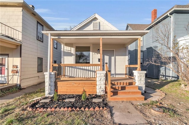 view of front of house featuring covered porch