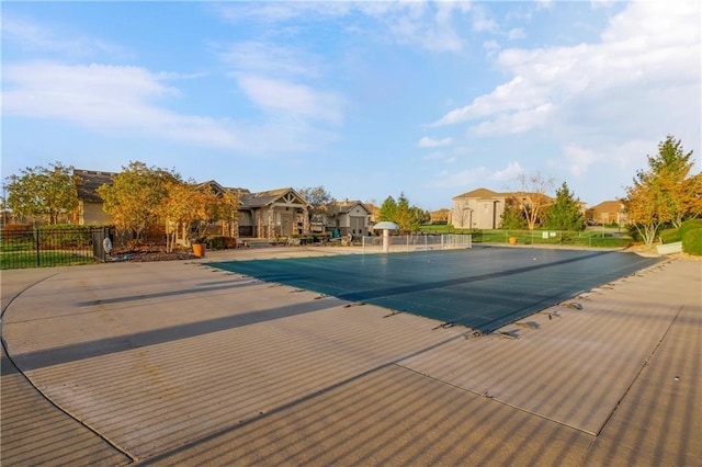 9509 W 164th St, Stilwell, KS 66085 - community pool with a patio area and a residential view