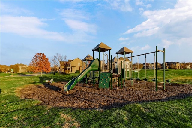 9509 W 164th St, Stilwell, KS 66085 - community play area with a lawn