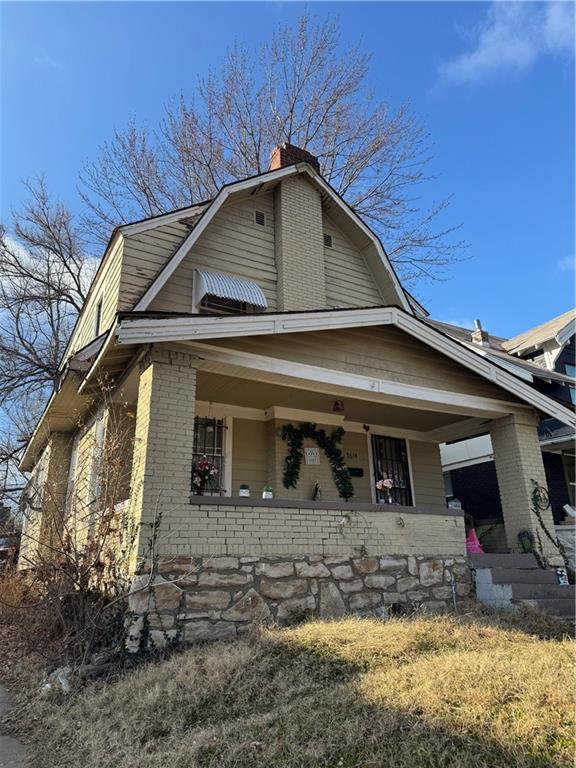 view of front of home with a porch