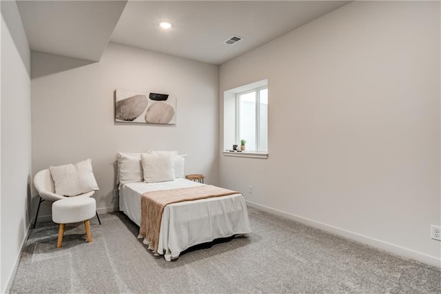 bedroom featuring carpet flooring