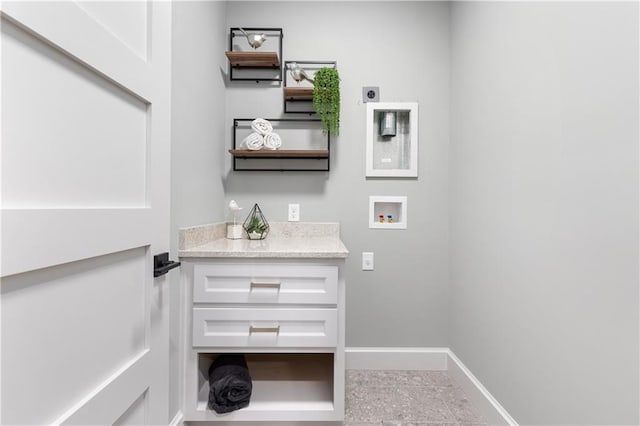 21359 W 93rd Ct, Lenexa, KS 66220 - bathroom with baseboards