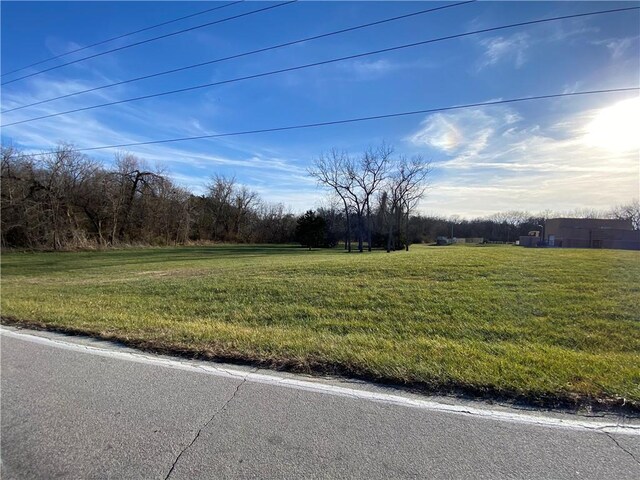 Tudor Rd, Lees Summit, MO 64086