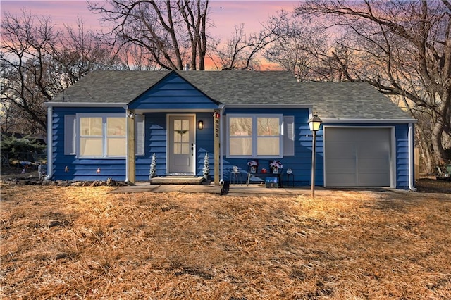 view of front facade featuring a garage