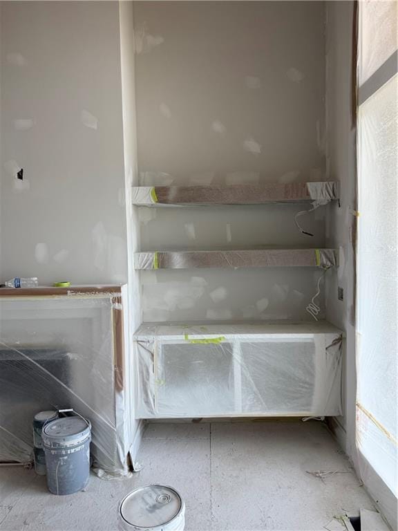 12513 W 184th St, Overland Park, KS 66013 - view of miscellaneous room
