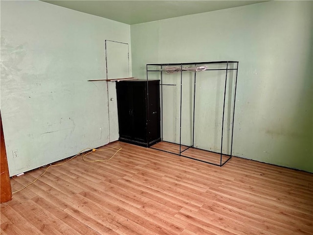 unfurnished bedroom featuring light hardwood / wood-style flooring