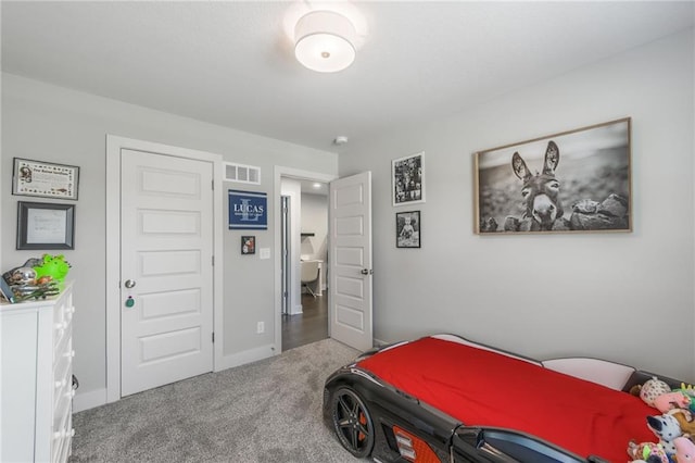 view of carpeted bedroom