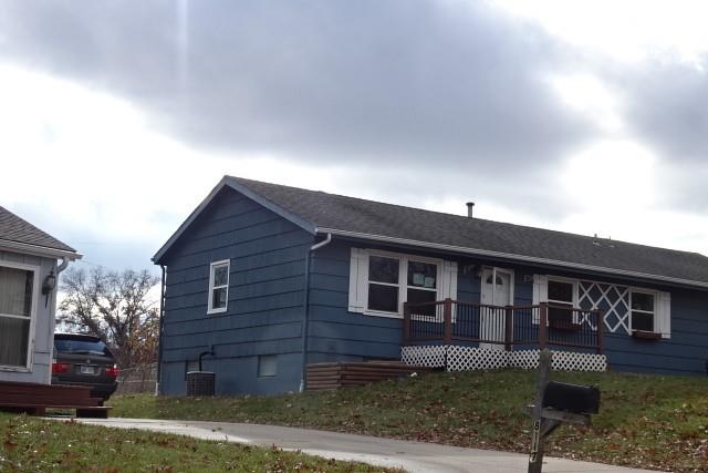 view of front facade featuring a porch