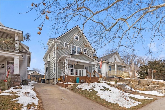 view of front of home with covered porch