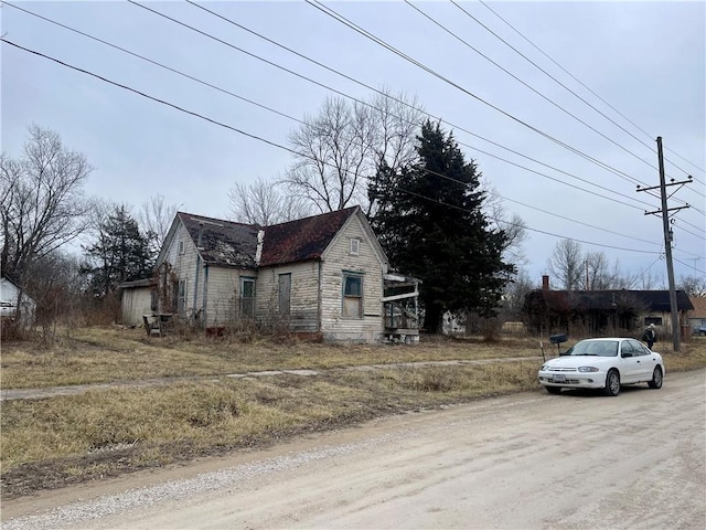 view of property exterior