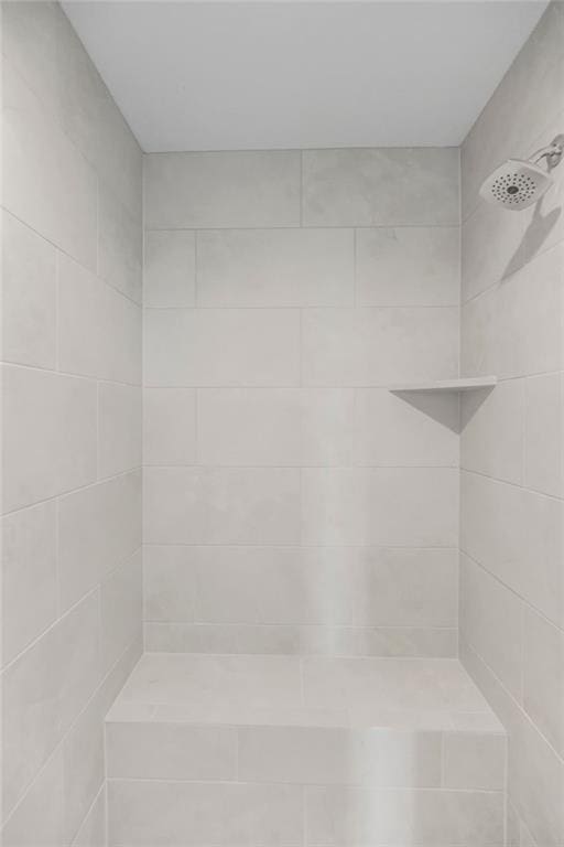 17165 W 164th Ter, Olathe, KS 66062 - bathroom with tiled shower
